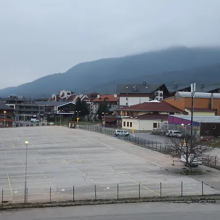 Family Vyani Μπάνσκο